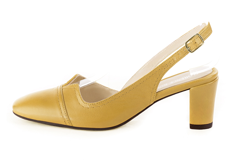 Mustard yellow women's slingback shoes. Round toe. Medium block heels. Profile view - Florence KOOIJMAN
